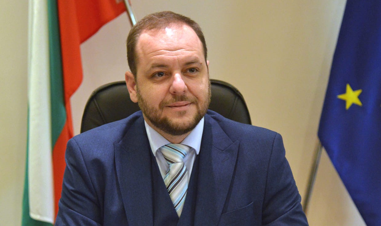 Министерски съвет реши Борислав Сандов да стане председател на Комисията за опазване на Черно море от замърсяване